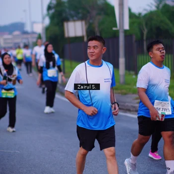 Runner Photo 3384863