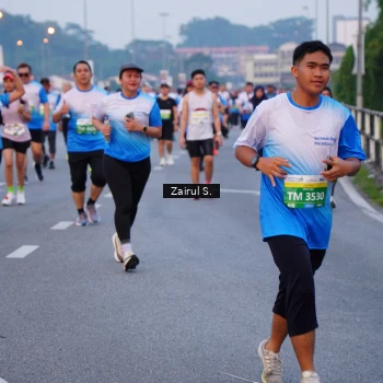 Runner Photo 3384932