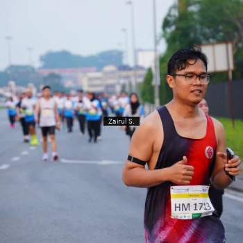 Runner Photo 3384963