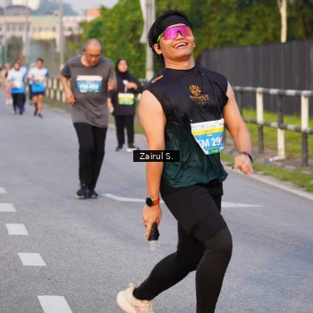 Runner Photo 3385077