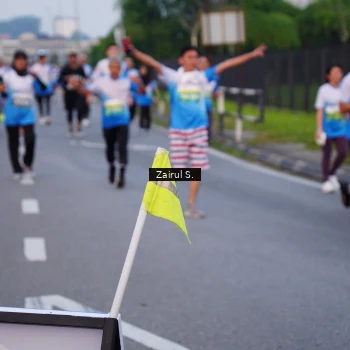 Runner Photo 3385199