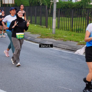 Runner Photo 3385223