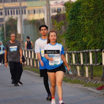 Runner Photo 3385516