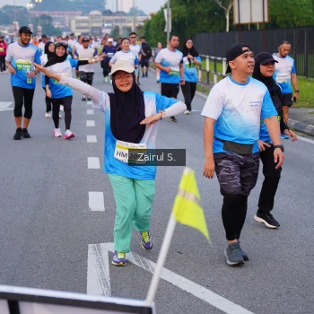 Runner Photo 3385546