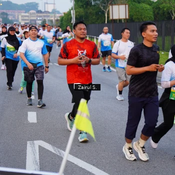 Runner Photo 3385550