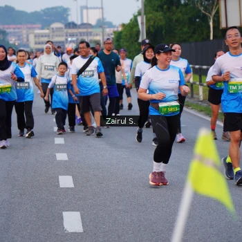 Runner Photo 3385617