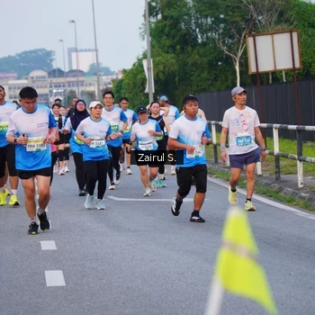 Runner Photo 3385641