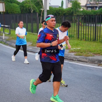 Runner Photo 3385694