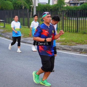 Runner Photo 3385701