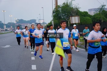 Runner Photo 3385837
