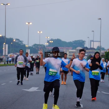 Runner Photo 3386082
