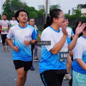 Runner Photo 3386404