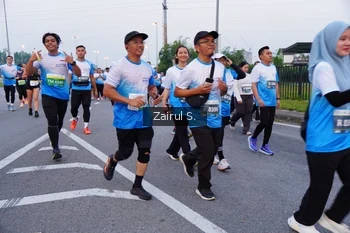 Runner Photo 3386559