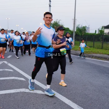 Runner Photo 3386577