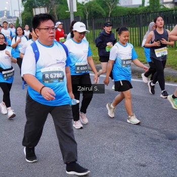 Runner Photo 3386601