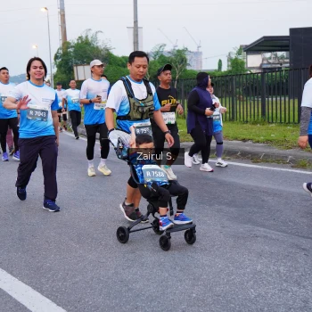 Runner Photo 3386603
