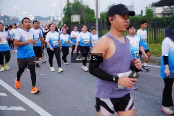 Runner Photo 3386626