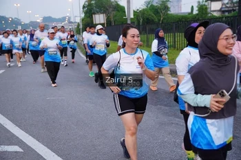 Runner Photo 3386628