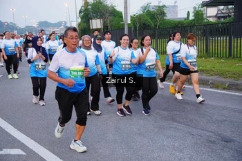 Runner Photo 3386643