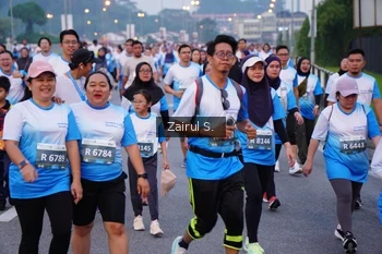 Runner Photo 3386661