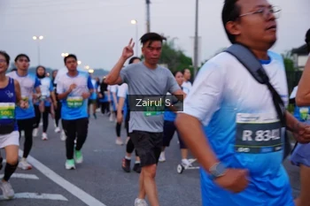 Runner Photo 3386706