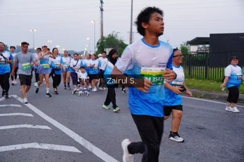 Runner Photo 3386708