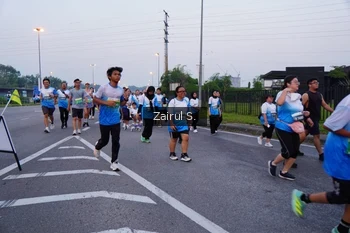 Runner Photo 3386709