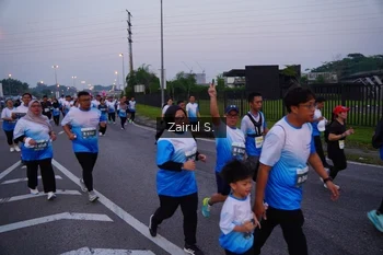 Runner Photo 3386804