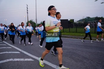 Runner Photo 3386852