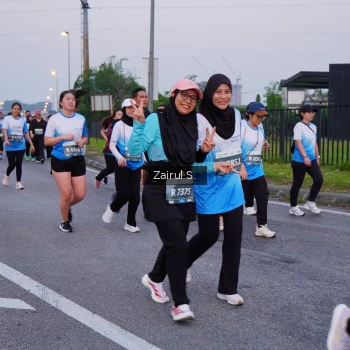 Runner Photo 3386862