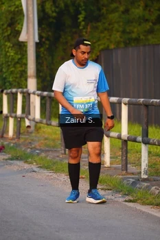 Runner Photo 3386876