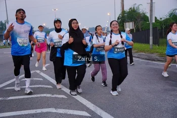 Runner Photo 3386885