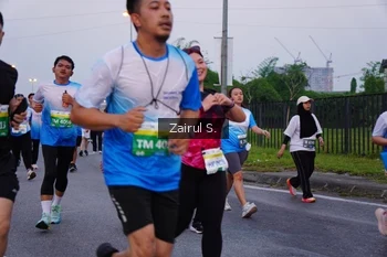 Runner Photo 3386901