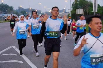 Runner Photo 3386968