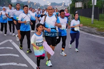 Runner Photo 3386973
