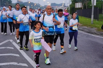 Runner Photo 3386975
