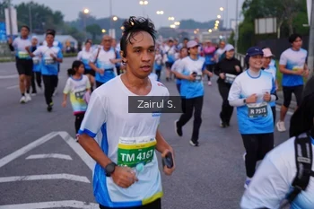 Runner Photo 3386980