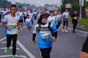 Runner Photo 3386984