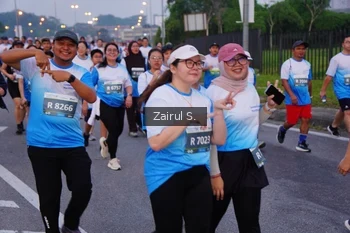 Runner Photo 3386998