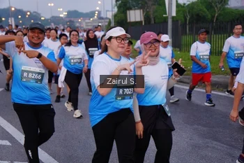 Runner Photo 3387000