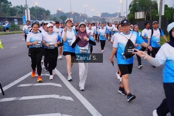 Runner Photo 3387026