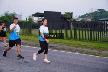 Runner Photo 3387036