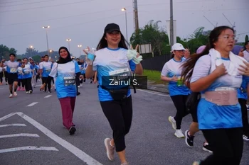 Runner Photo 3387046