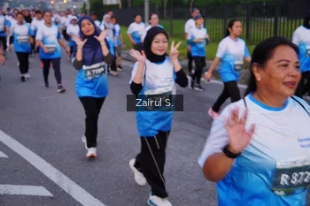 Runner Photo 3387048