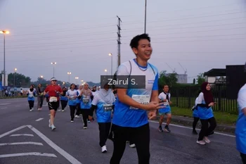 Runner Photo 3387059