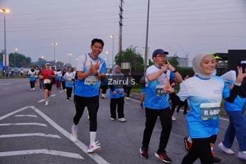 Runner Photo 3387063