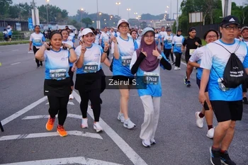 Runner Photo 3387085