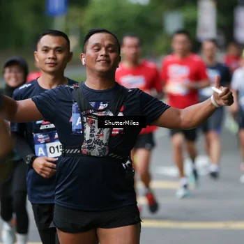 Runner Photo 33876