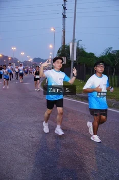 Runner Photo 3388288