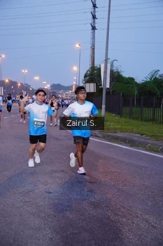 Runner Photo 3388303